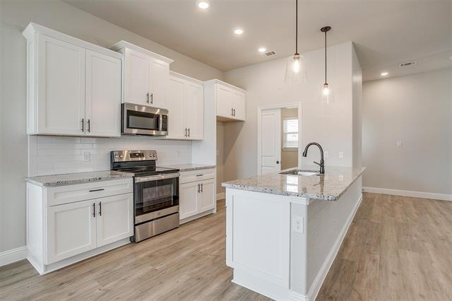 Building Photo - 620 Adeline Dr
