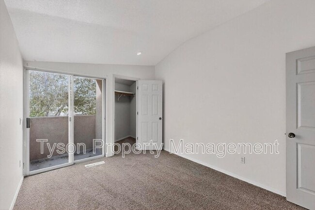 Building Photo - 1732 Del Cielo Dr NW