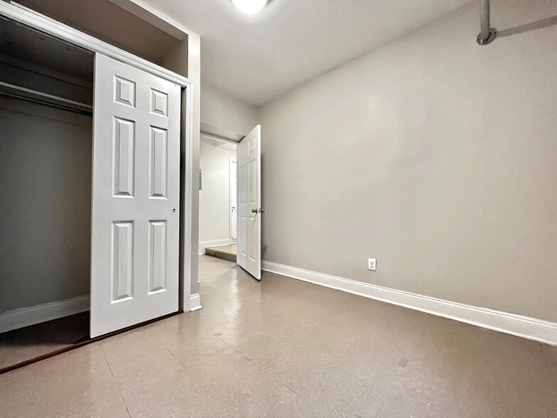Building Photo - 523 W 135th St