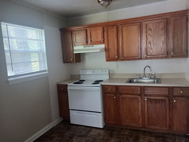 Building Photo - 5014 Vista St