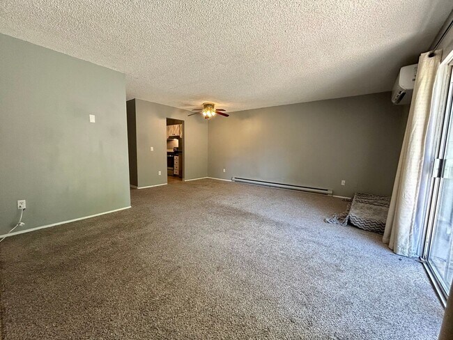 Building Photo - FIRST MONTHS RENT FREE! Welcome to your new home!