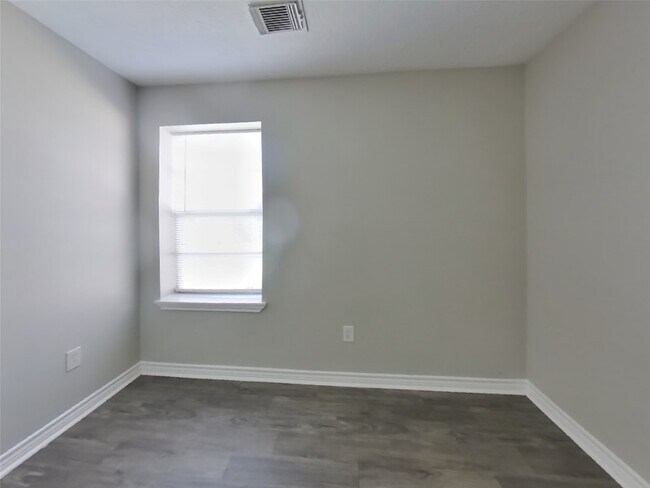 Building Photo - 3522 Tangerine St