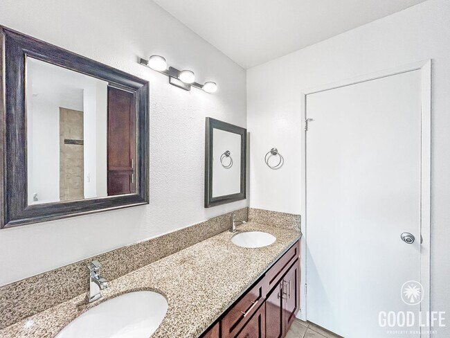 Building Photo - Bright 2BR Condo with New Carpet, Private Balcony & Great Amenities in Clairemont Mesa! $500 off ...