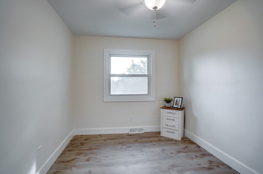 Bedroom #2 - 4688 Capitol View Rd