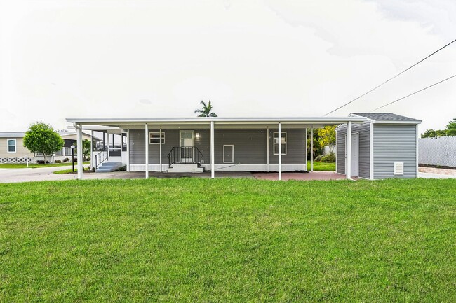 Building Photo - 2108 Ixora Ct