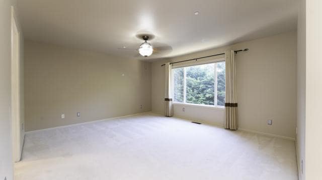 Building Photo - 4 bedroom in Issaquah WA 98027