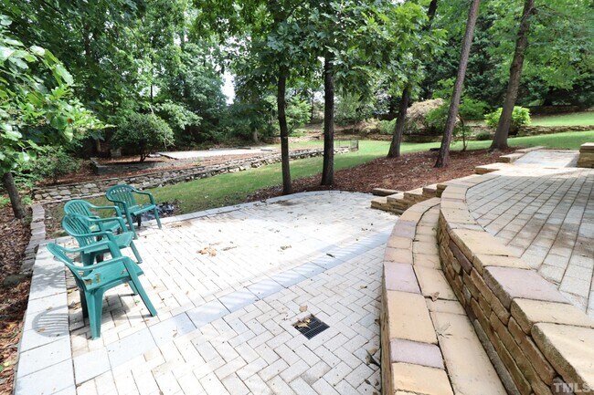 Building Photo - 100 Pebble Ridge Farms Ct