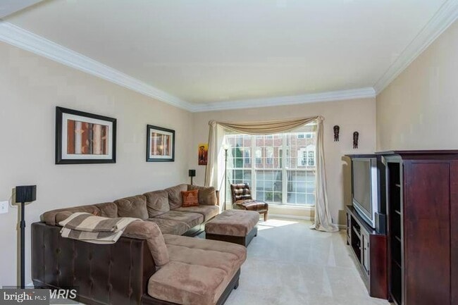 Building Photo - 20927 Trinity Square