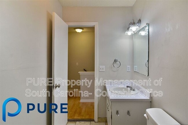 Building Photo - 144 Springwoods Lake Point