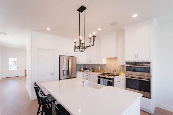 Building Photo - 856 W 900 S