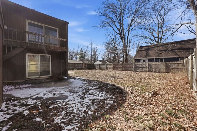 Building Photo - COMING SOON - 3 Bedroom house with updated features and fenced in yard!