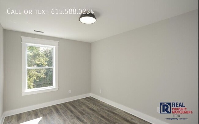 Building Photo - 120 8th Ave