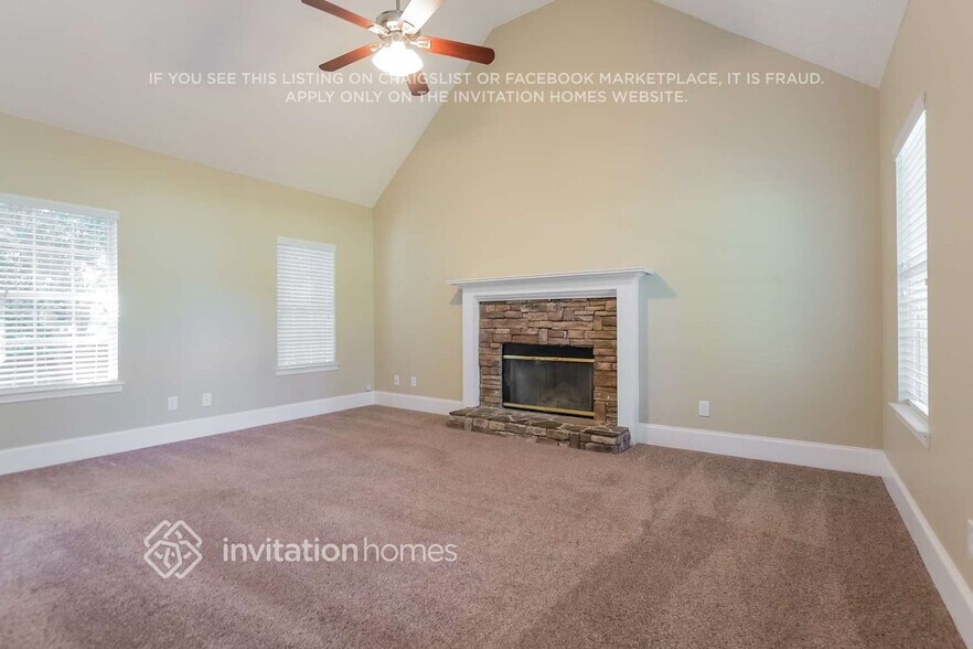 Building Photo - 15 Candlewood Ct