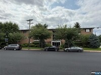 Building Photo - 289 Valley Blvd