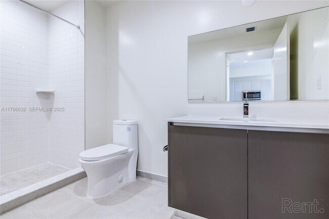 Building Photo - 3801 N Dixie Hwy