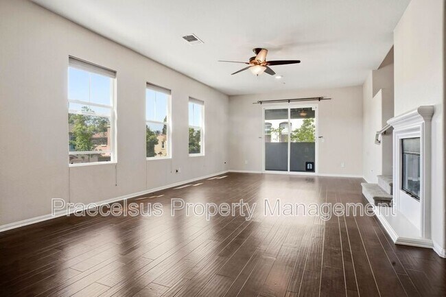 Building Photo - 2151 Cherry Blossom Ct