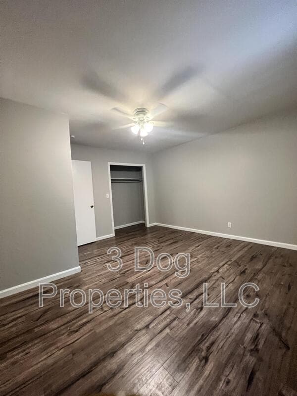 Building Photo - 1322 Ely Rd