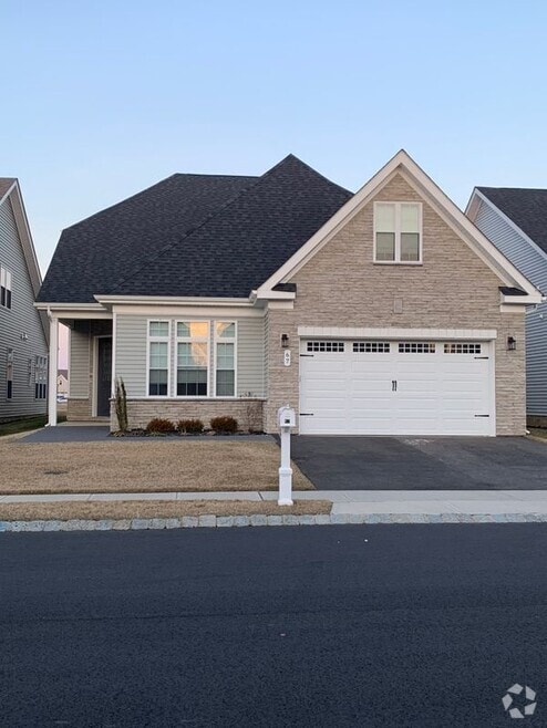Building Photo - 67 Samjan Cir