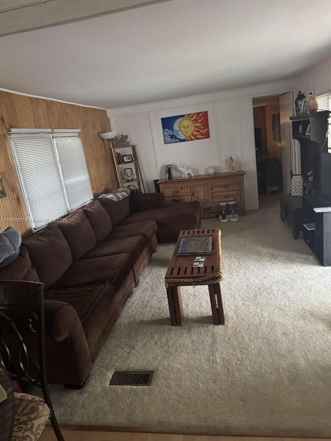 Building Photo - 5470 SW 25th Way