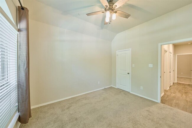 Building Photo - 103 Sunrise Haven Dr