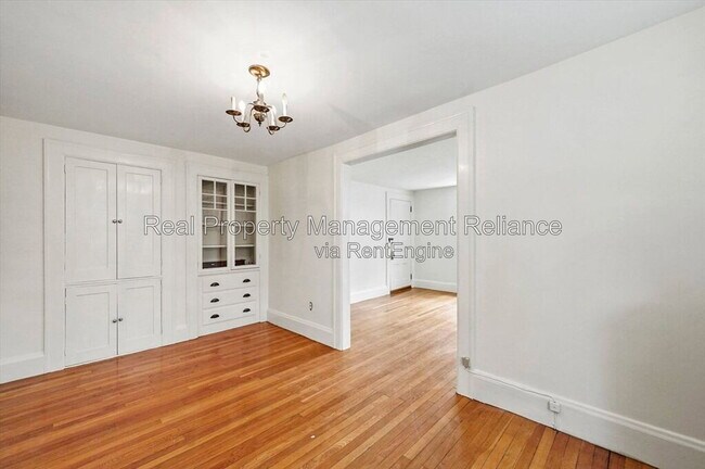 Building Photo - 16 Winthrop St
