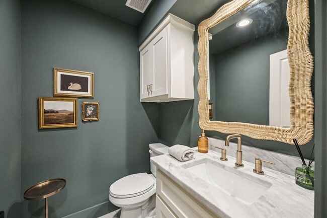 Building Photo - 5816 Orchid Ln