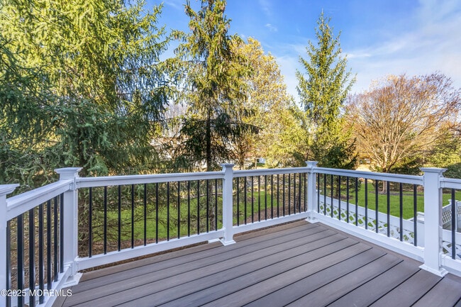 Building Photo - 82 Demarest Dr