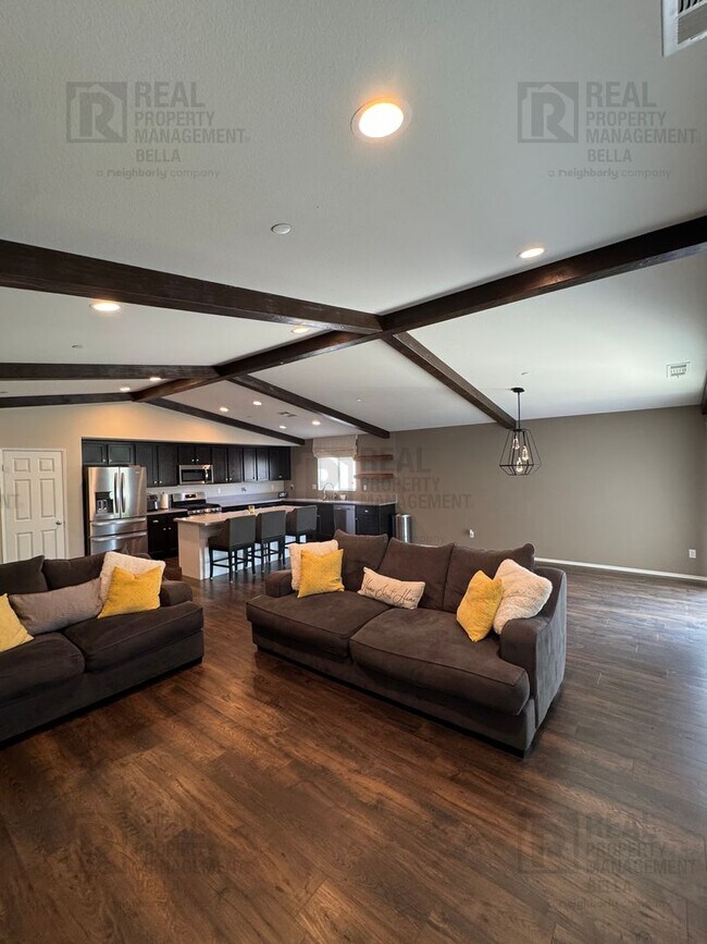 Building Photo - 31372 McKenna Ct