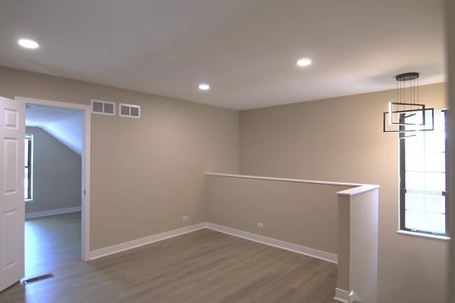 Building Photo - 700 Colby Ct