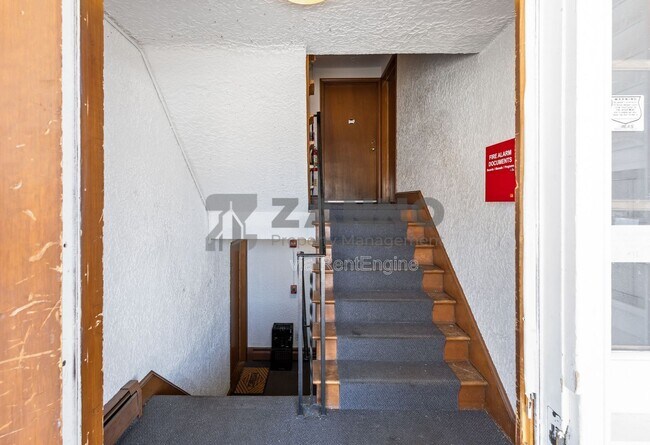 Building Photo - 1 Talbot St