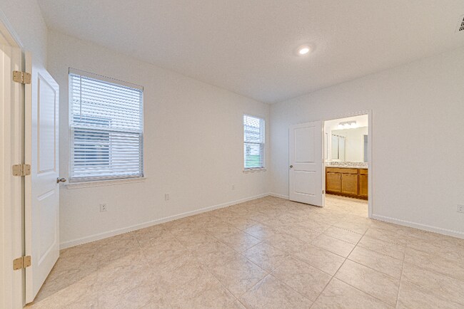 Building Photo - 4458 Davos Dr