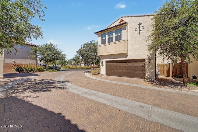 Building Photo - 1575 W Marlin Dr