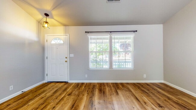 Building Photo - 2014 Tablerock Ct