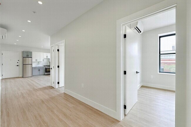 Building Photo - 103 Bostwick Ave