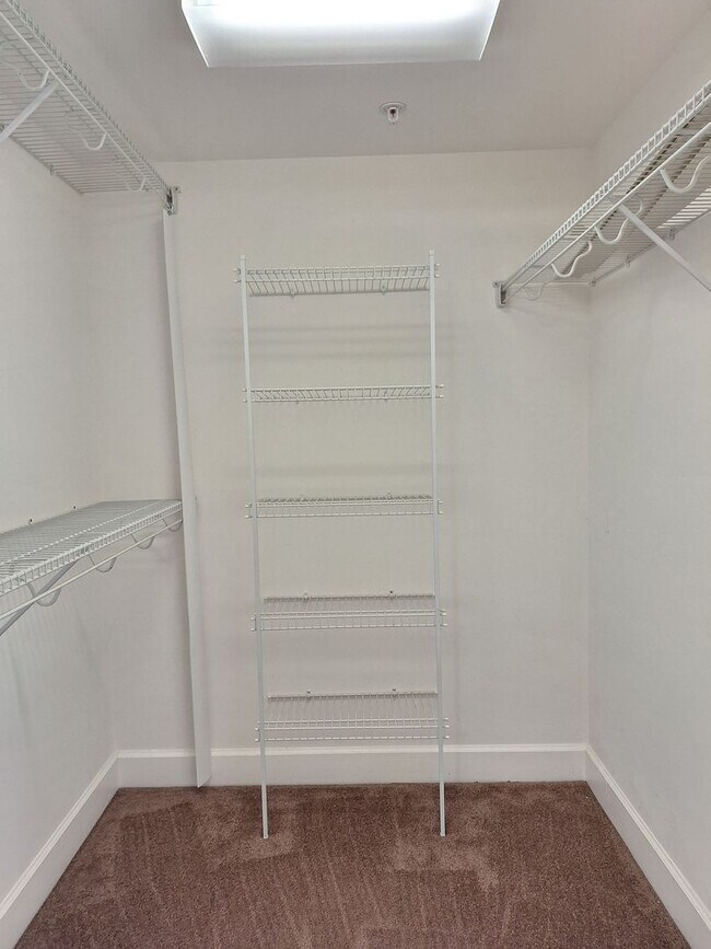 Building Photo - 3BR 3BA Bouchelle Island Condo!