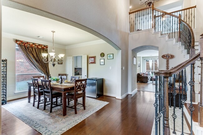 Building Photo - GORGEOUS HOME IN BELTERRA WITH SPARKLING POOL & SERVICE INCLUDED