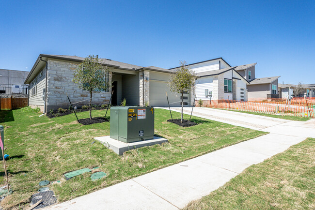 Building Photo - 13708 Lubeck Dr