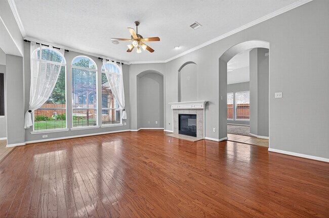 Building Photo - 27210 Sable Oaks Ln