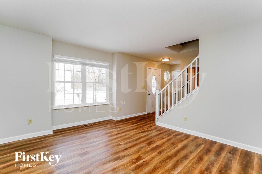 Building Photo - 7809 Astra Cir