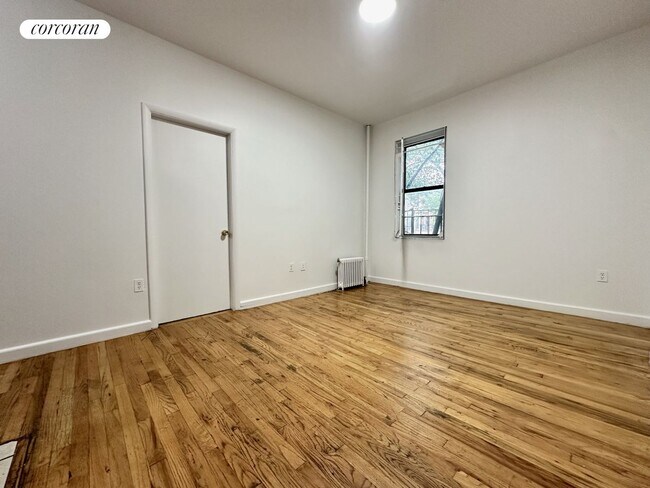 Building Photo - 206 St Nicholas Ave