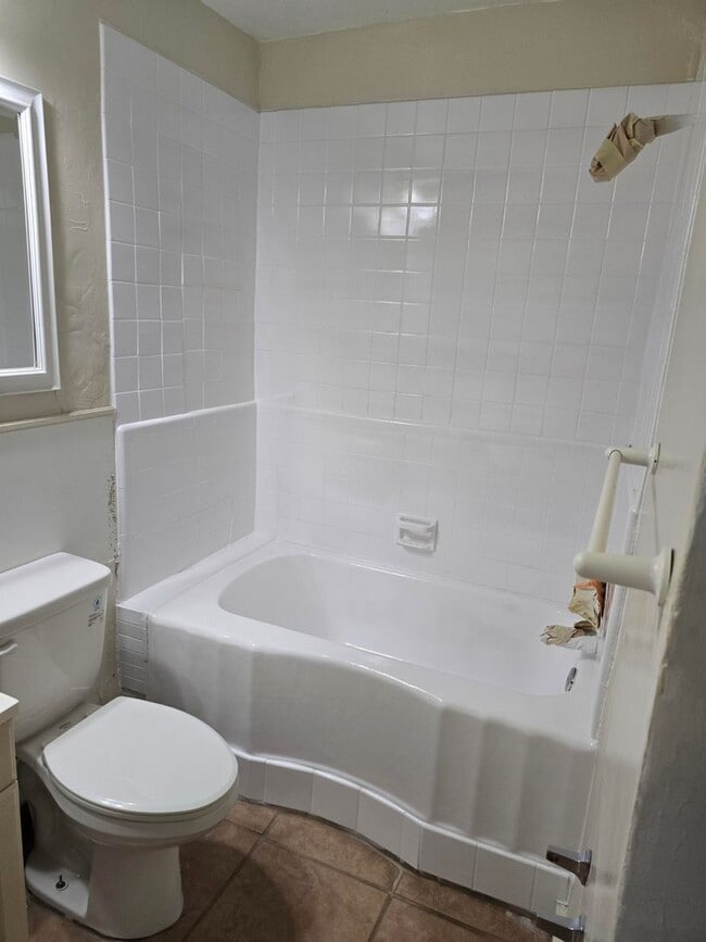 Building Photo - 3556 E Fairmount St