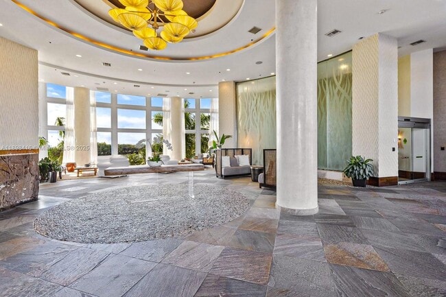 Building Photo - 2681 N Flamingo Rd