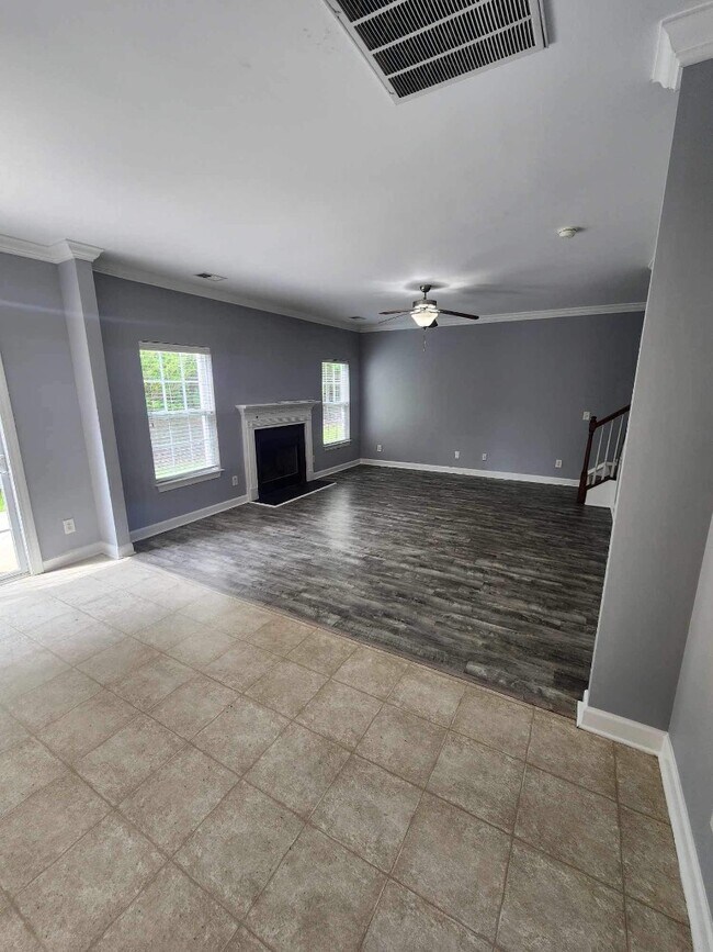 Building Photo - 1456 Brighton Ave