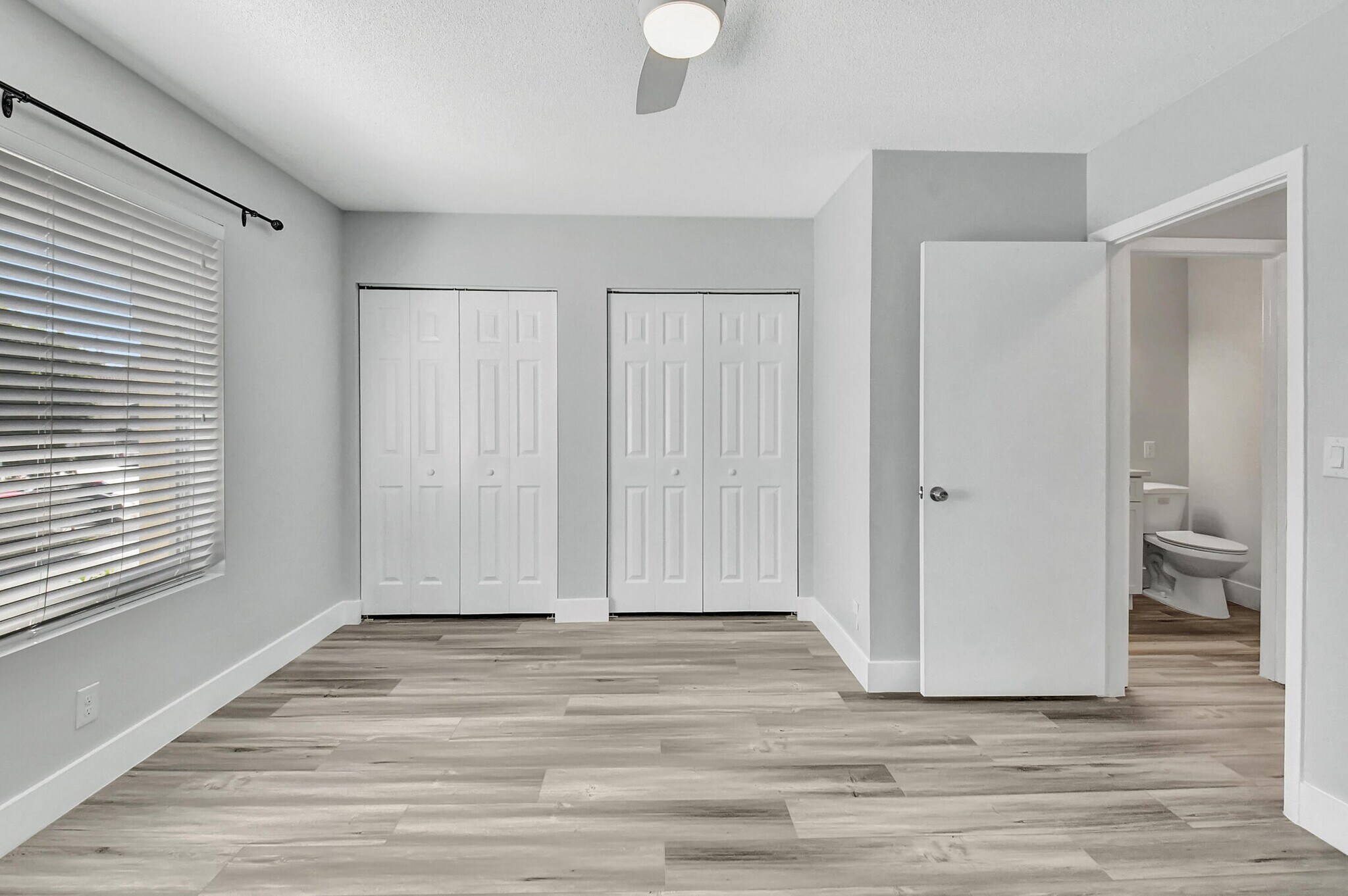 Building Photo - 815 W Boynton Beach Blvd