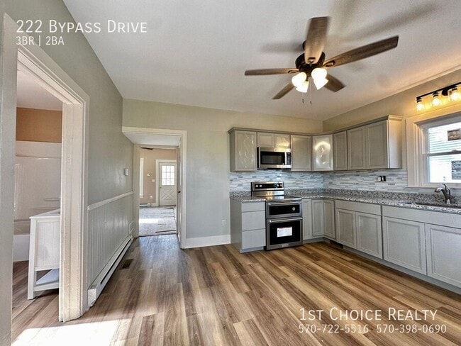 Building Photo - 222 Bypass Dr