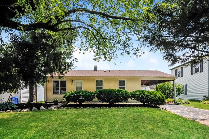 Primary Photo - 2310 Mullanphy Ln
