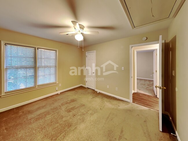 Building Photo - 1514 Shadow Ridge Cir