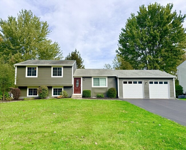 Primary Photo - 12 Echodale Ave