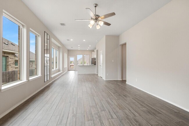 Building Photo - 2630 River Pointe