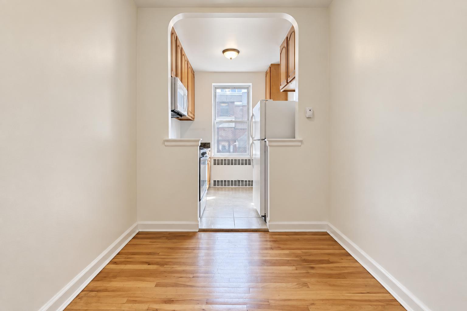 Building Photo - 500 Kappock St